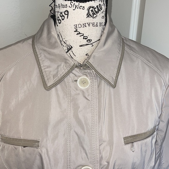 Mabrun waterproof jacket - Picture 4 of 16